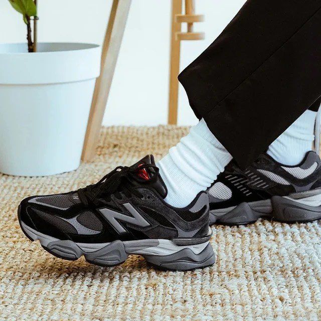New Balance 9060 "Triple Black"
