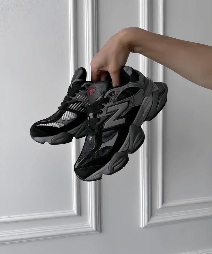New Balance 9060 "Triple Black"
